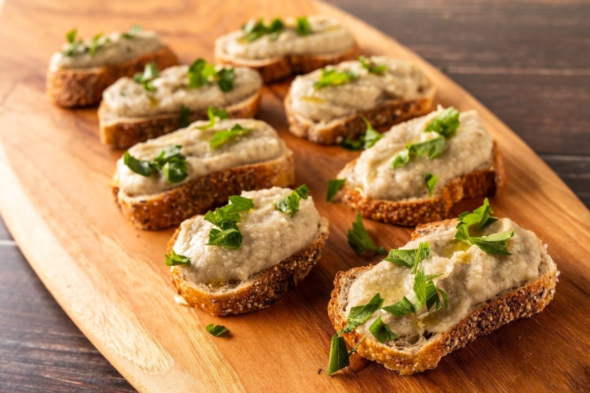 Black Calypso and Cauliflower Spread on Toasted Bread - Rancho Gordo